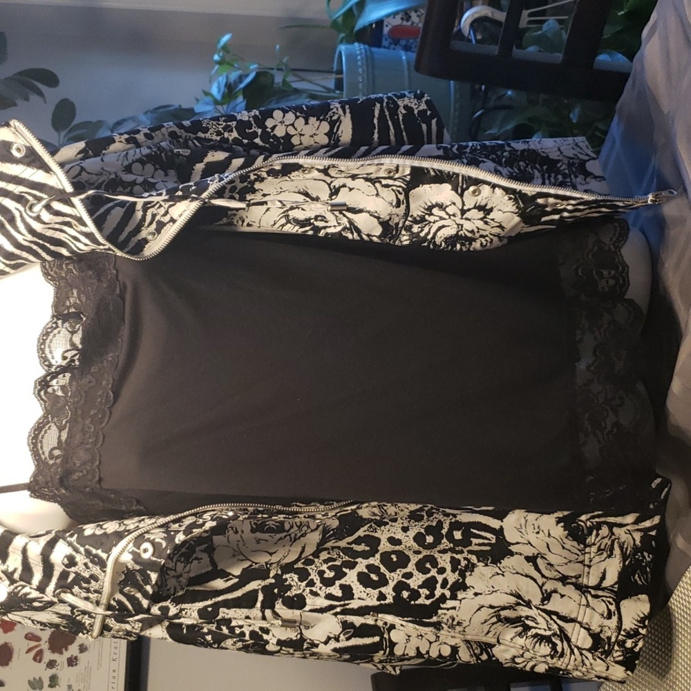 Spring/Fall jacket with camisole - Picture 10 of 11